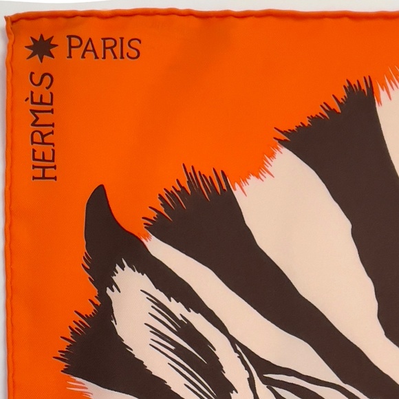 NWT RARE! Hermes Scar Carré 90 "Zebra Pegasus" in Orange & Red by Alice Shirley - Picture 4 of 10